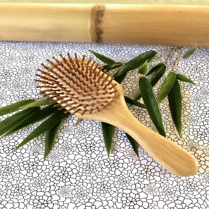 Brosse à cheveux en bambou Savonnerie du Rossignol Boutique en ligne